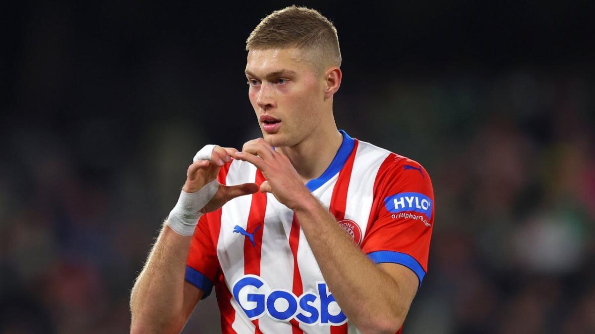 Girona and Ukraine striker Artem Dovbyk